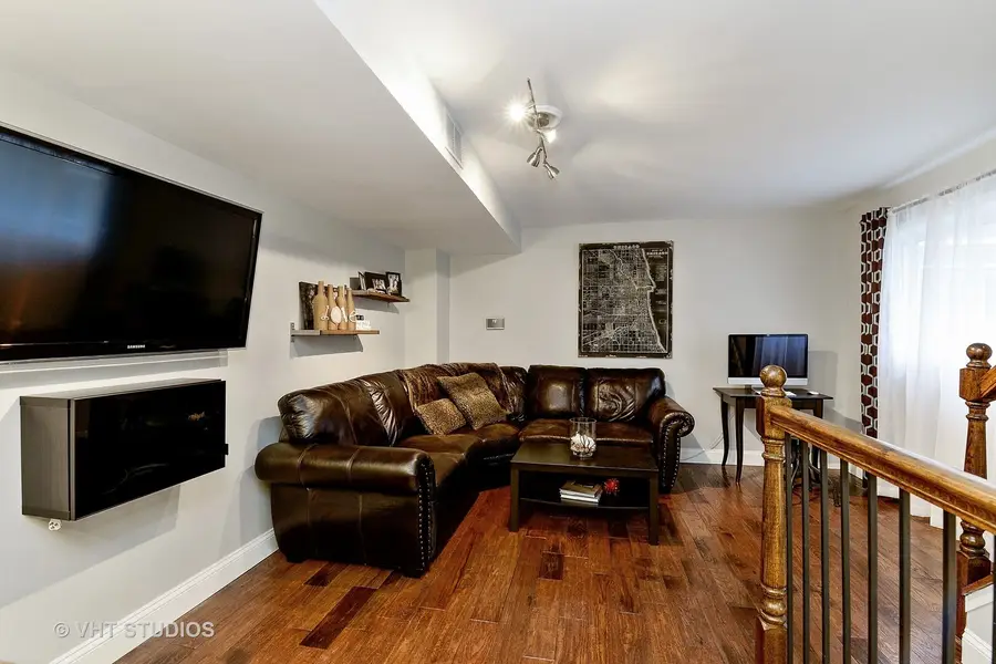 2235 N Clifton Avenue #B, Chicago, IL 60614 - #3