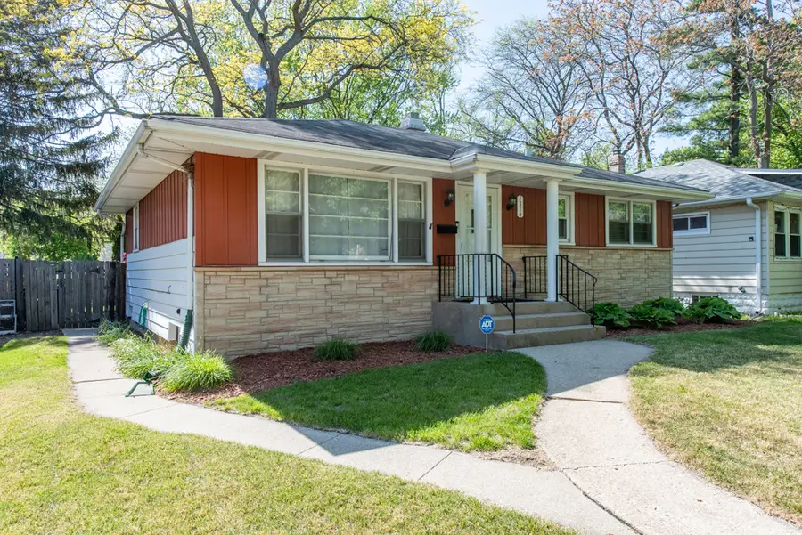 1316 N Ash Street, Waukegan, IL 60085 - #3