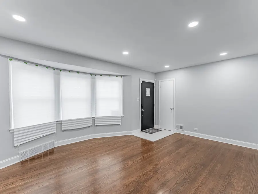 Address Withheld By Seller, Chicago, IL 60619 - #2