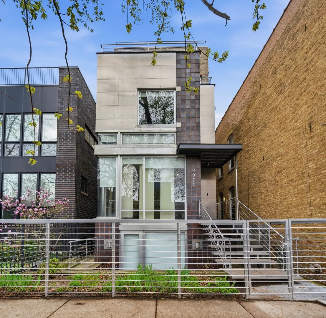 2070 N Oakley Avenue, Chicago, IL 60647 - #1