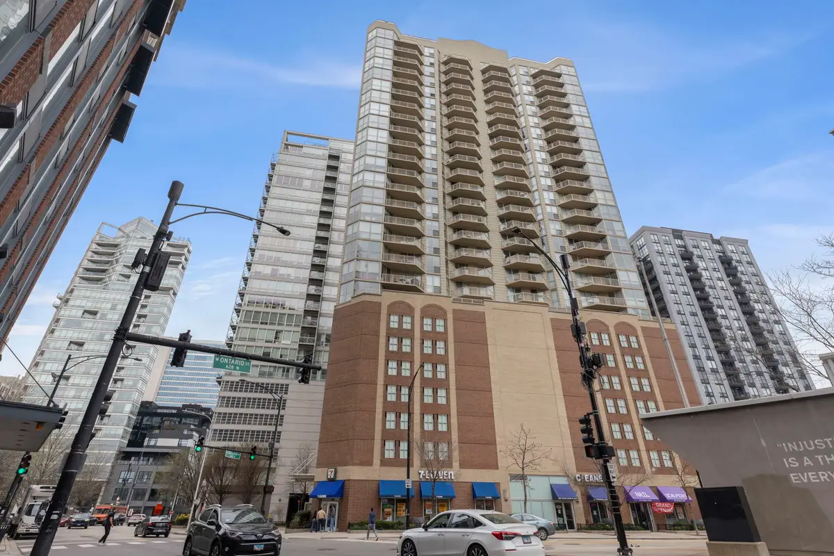 645 N Kingsbury Street #2202, Chicago, IL 60654 - #1