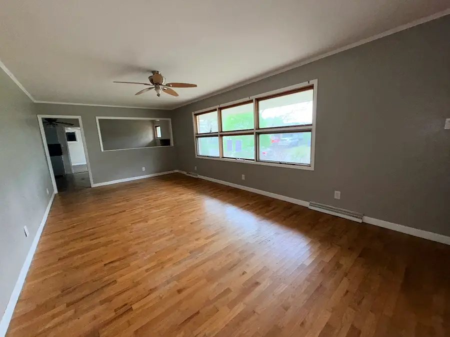 192 Circle Drive, Herrin, IL 62948 - #2