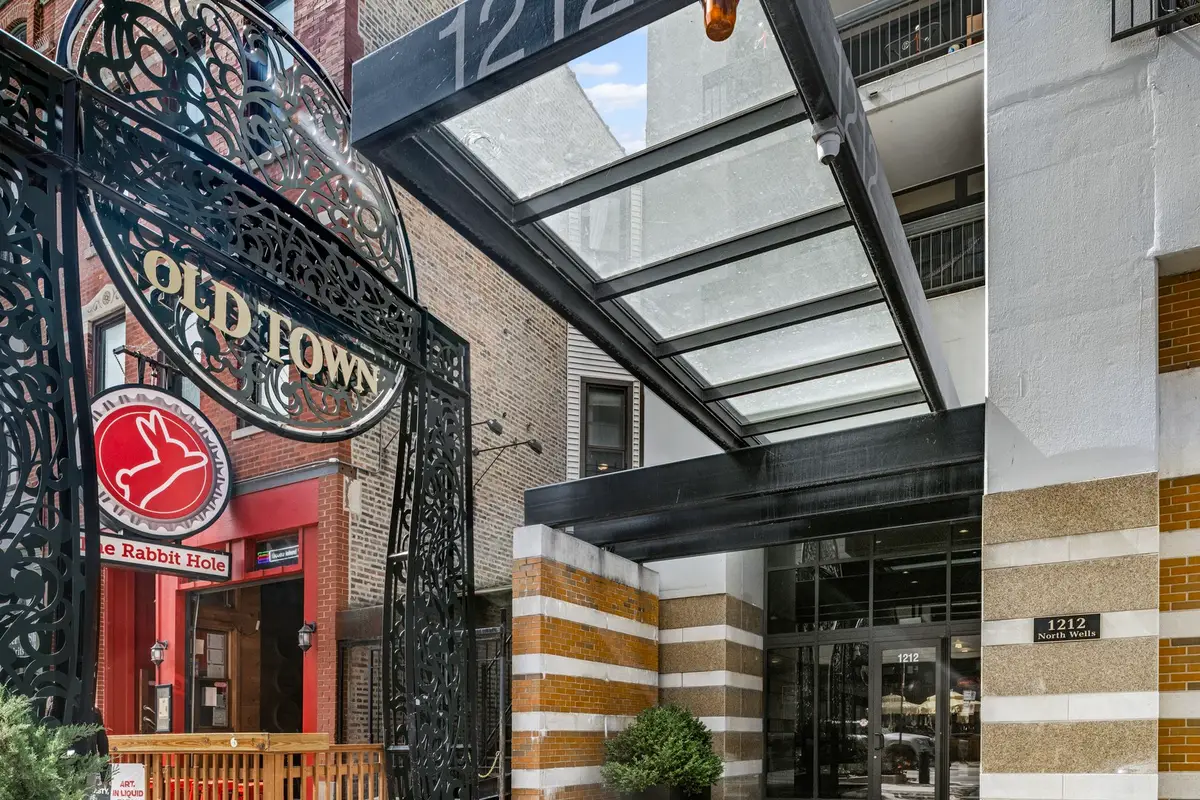 1212 N Wells Street #202, Chicago, IL 60610 - #1
