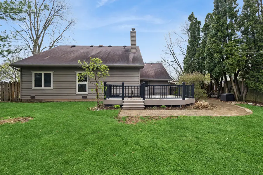 938 Canterbury Drive, Crystal Lake, IL 60014 - #2