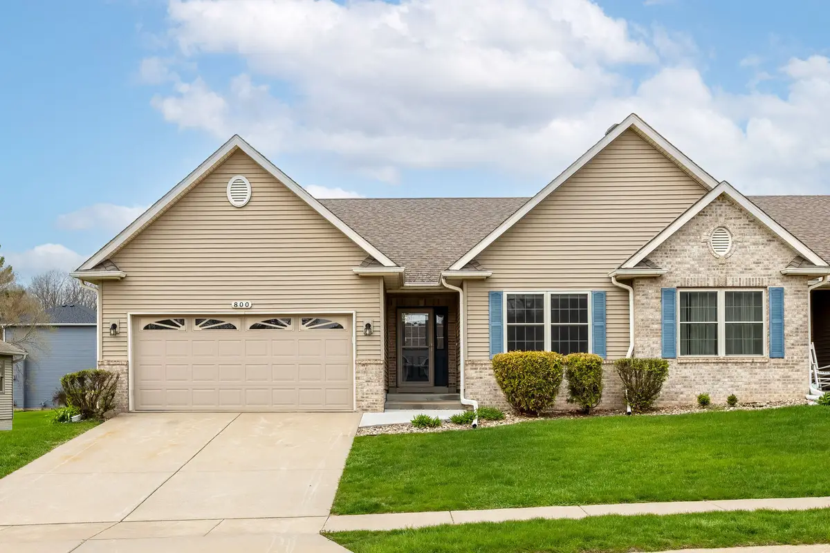 800 Hartz Court #800, Le Claire, IA 52753 - #1