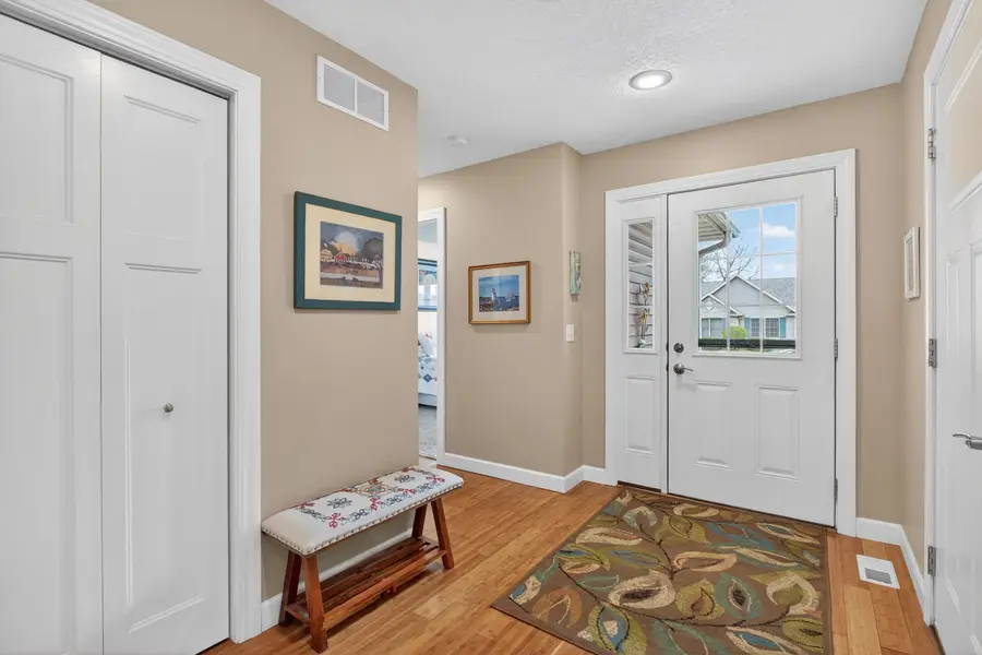 800 Hartz Court #800, Le Claire, IA 52753 - #2