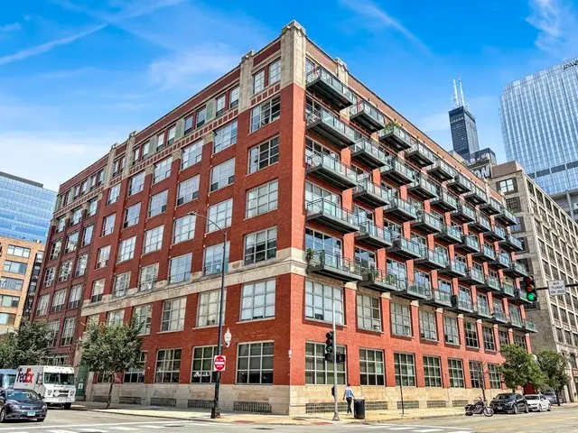 333 S Desplaines Street #302, Chicago, IL 60661 - #1