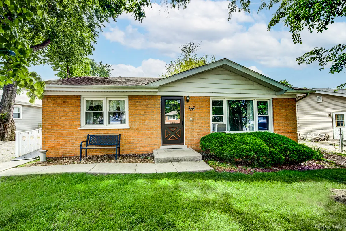15742 Le Claire Avenue, Oak Forest, IL 60452 - #1