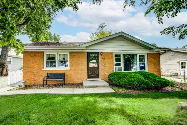15742 Le Claire Avenue, Oak Forest, IL 60452