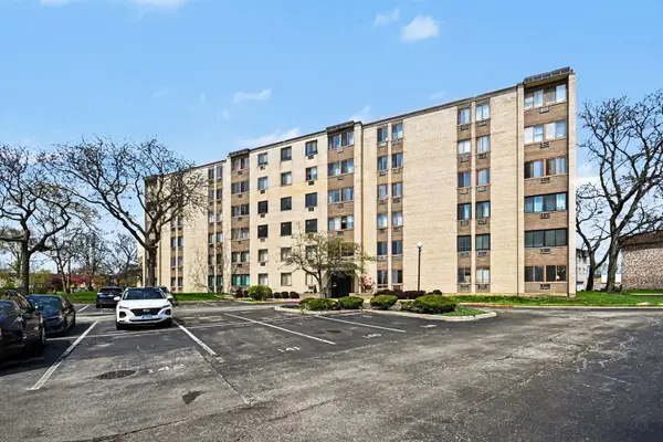 9720 S Pulaski Road #102, Oak Lawn, IL 60453