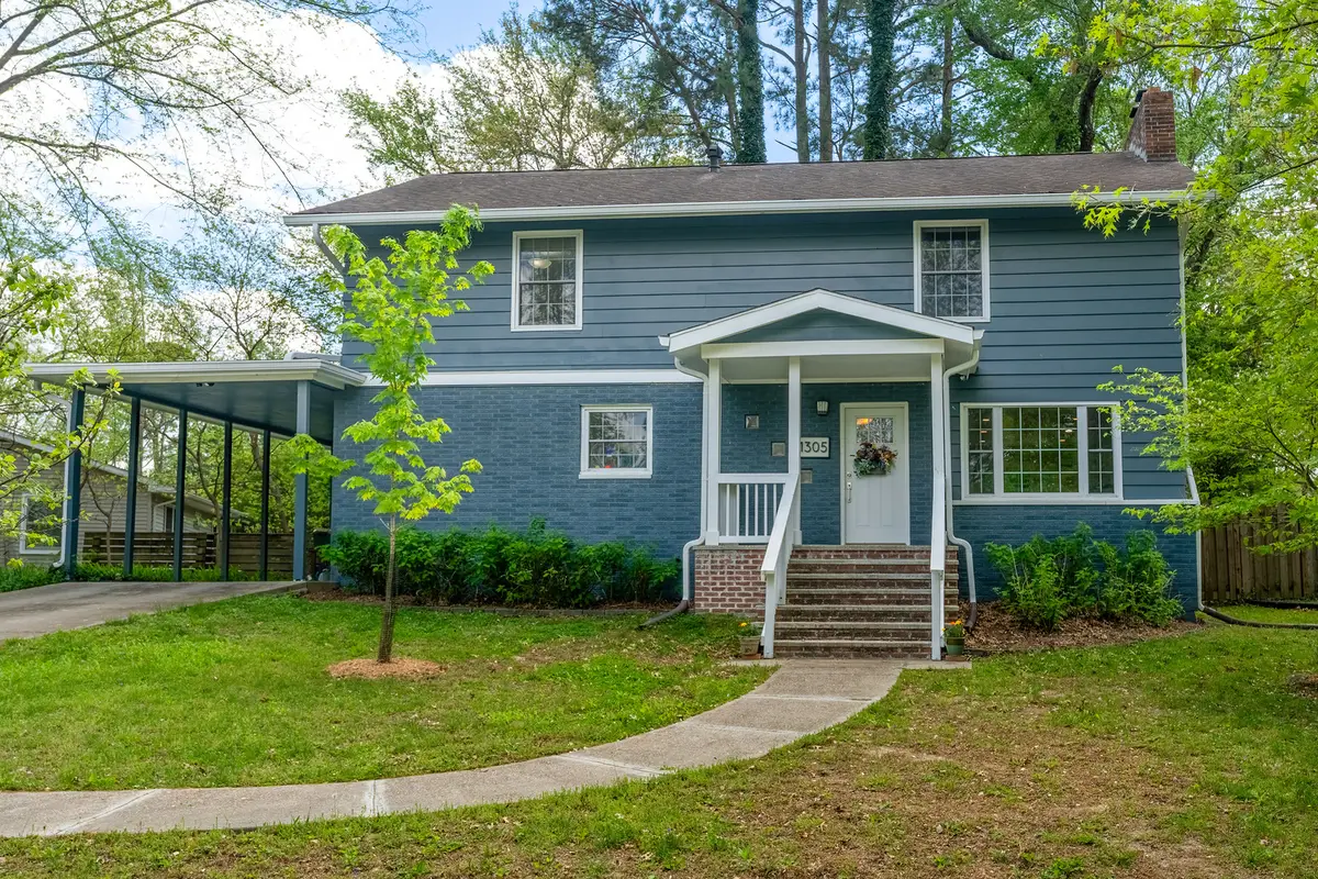 1305 W Tenney Drive, Carbondale, IL 62901 - #1