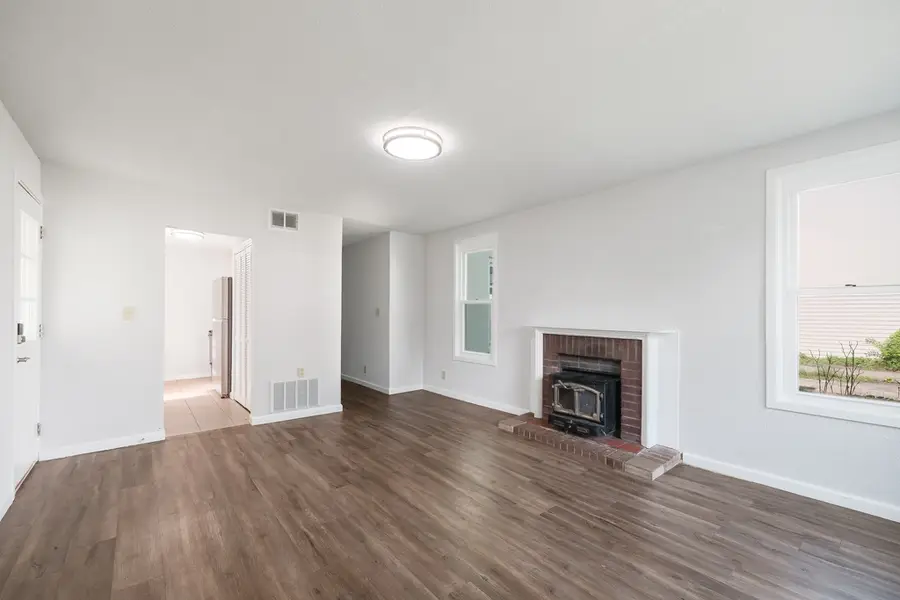 313 E Pembroke Street, Tuscola, IL 61953 - #2