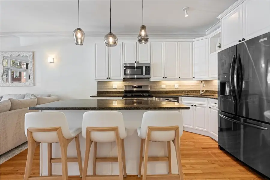 1639 N Oakley Avenue #D1, Chicago, IL 60647 - #3