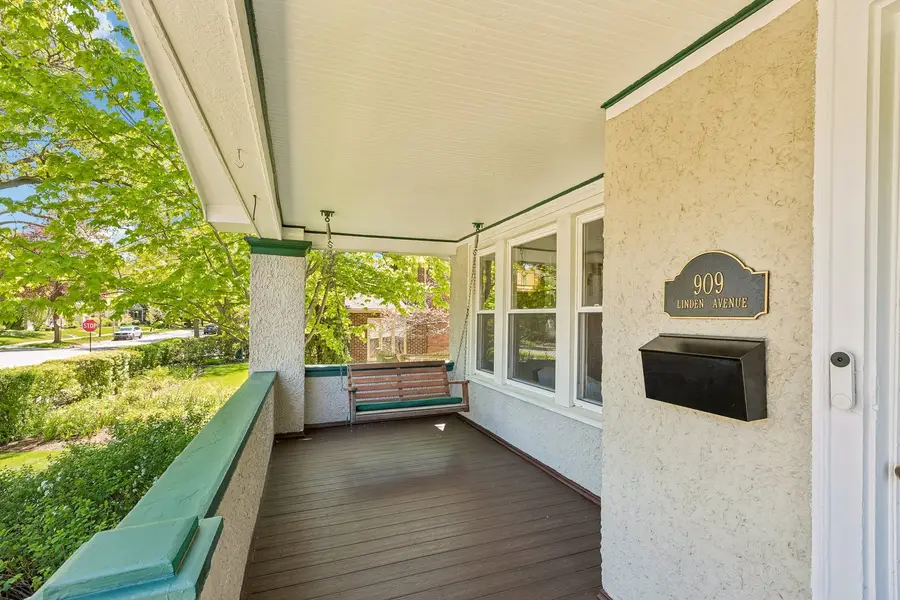 909 Linden Avenue, Oak Park, IL 60302 - #3