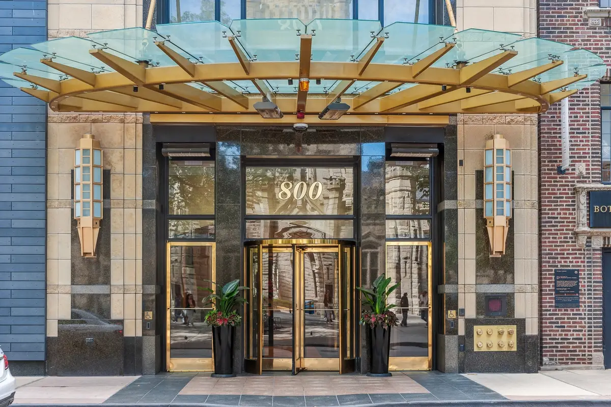 800 N Michigan Avenue #2502, Chicago, IL 60611 - #1