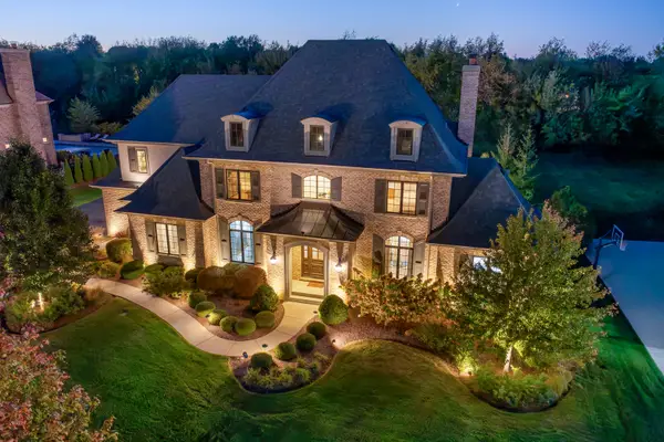 39W364 Longmeadow Lane, St. Charles, IL 60175