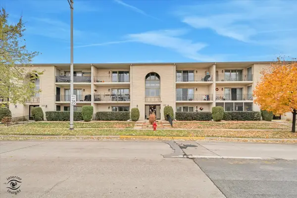 10538 Central Avenue #1-S, Chicago Ridge, IL 60415