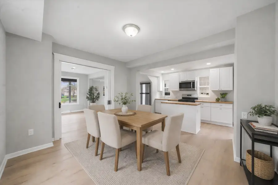 323 Douglas Avenue, Dixon, IL 61021 - #3