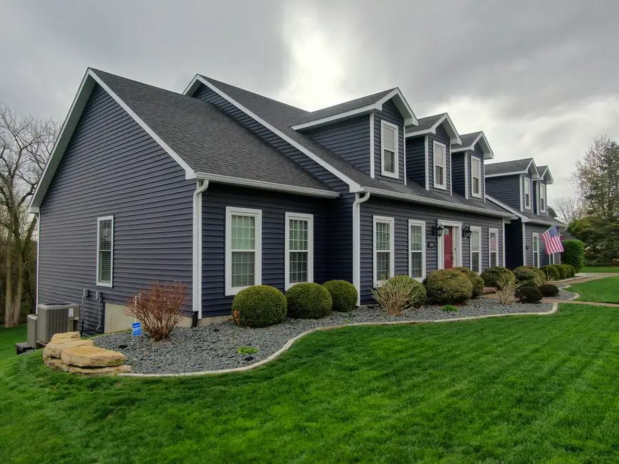 2267 Saint Andrews Circle, Bettendorf, IA 52722 - #2