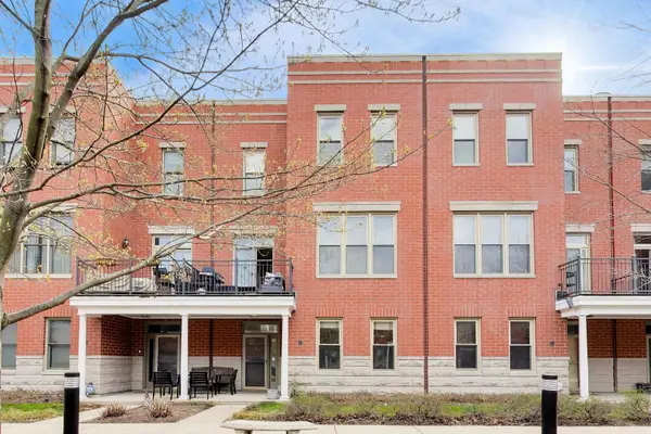 4010 N Clark Street, Chicago, IL 60613