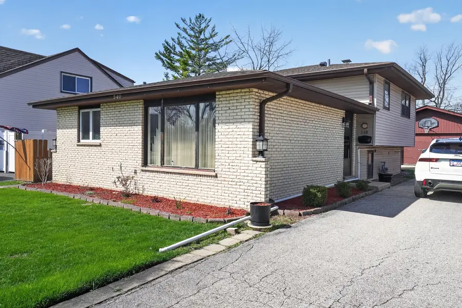 540 N Michigan Avenue, Villa Park, IL 60181 - #2