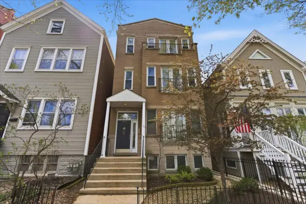 1535 W Oakdale Avenue #2, Chicago, IL 60657
