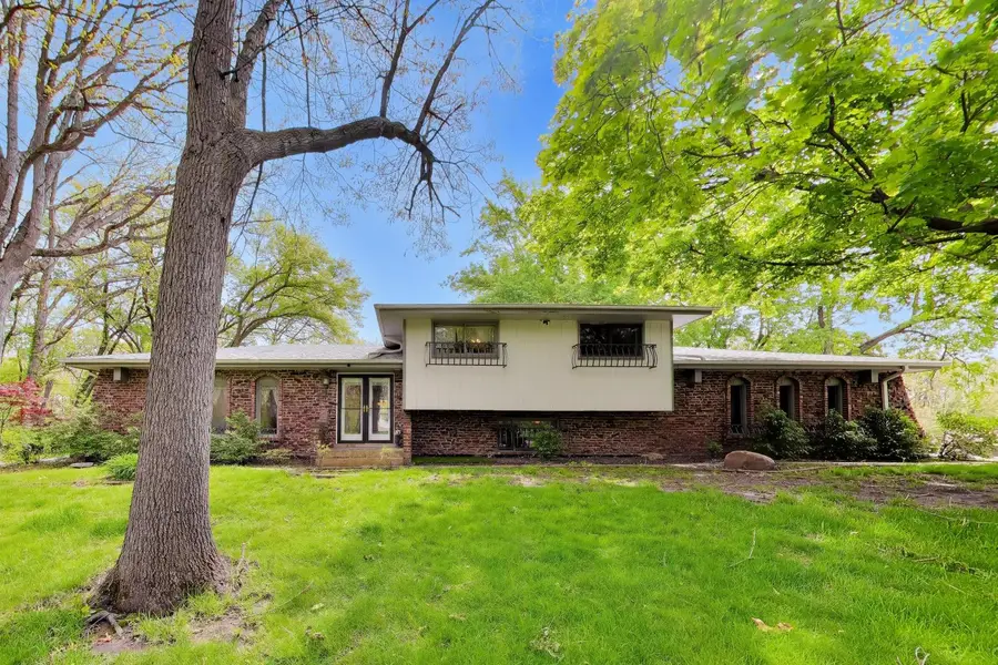26339 S Woodlawn Avenue, Crete, IL 60417 - #3
