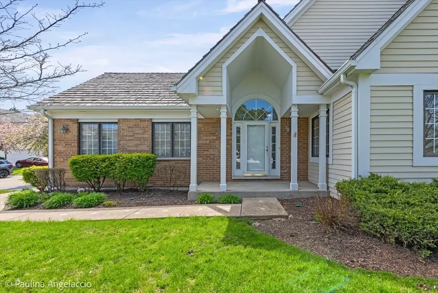 820 Braeman Court, Libertyville, IL 60048 - #2