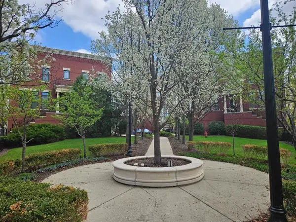 147 River Walk Court, Elgin, IL 60120