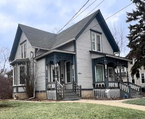 462 Ashland Avenue, Elgin, IL 60123