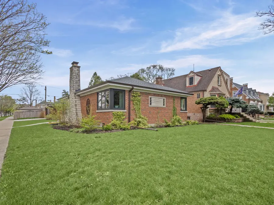 7139 W Cortland Street, Chicago, IL 60707 - #2