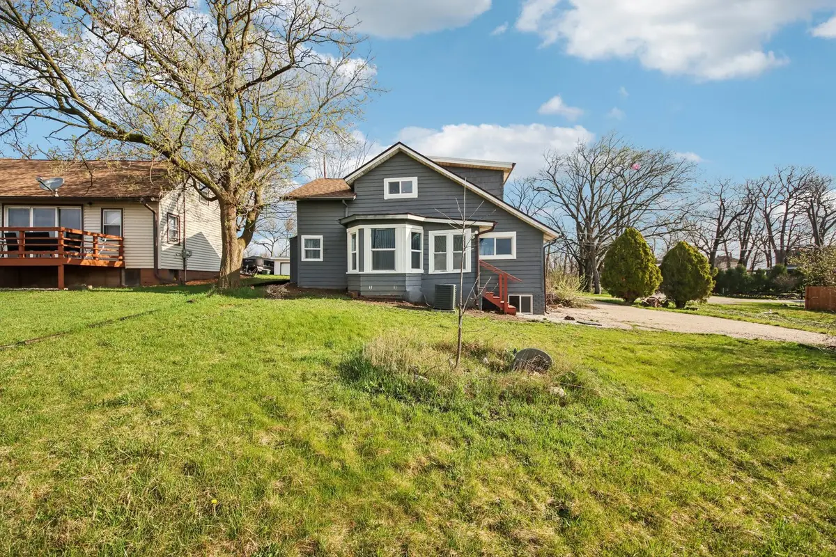 42319 N Woodbine Avenue, Antioch, IL 60002 - #1