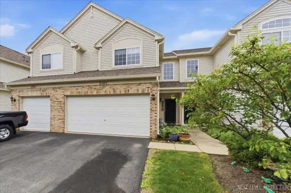 246 Nicole Drive #D, South Elgin, IL 60177