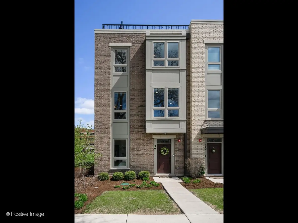 37 S Chestnut Avenue, Arlington Heights, IL 60005 - #1