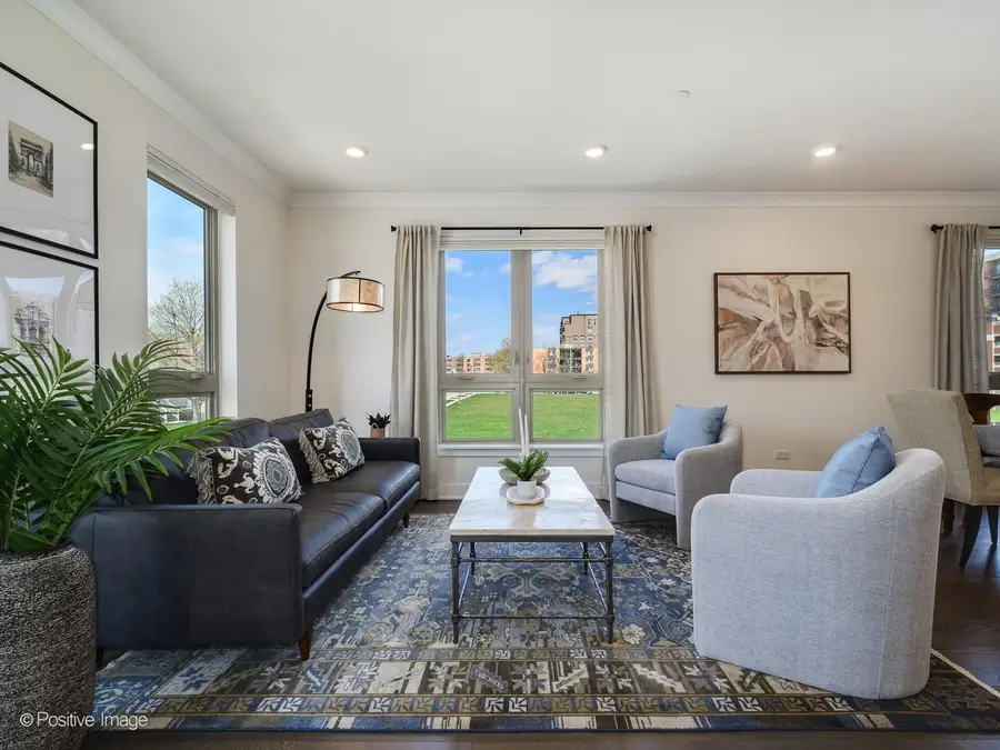 37 S Chestnut Avenue, Arlington Heights, IL 60005 - #3