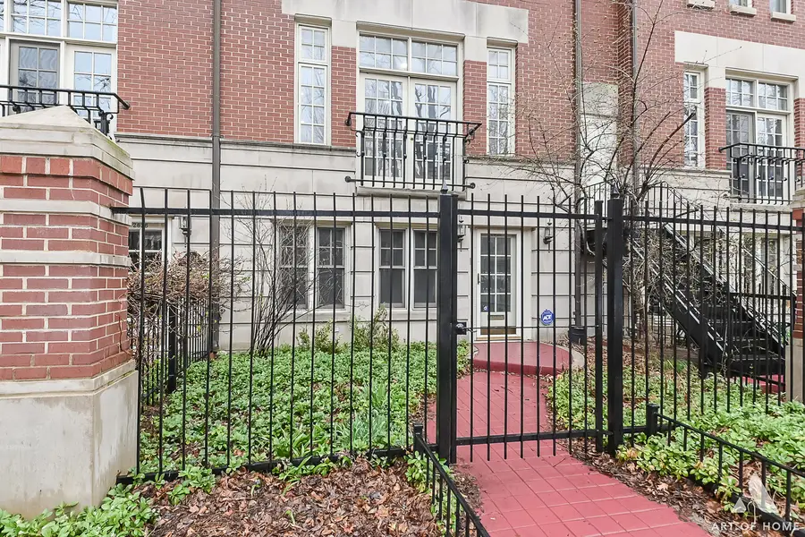 2638 N Southport Avenue, Chicago, IL 60614 - #2