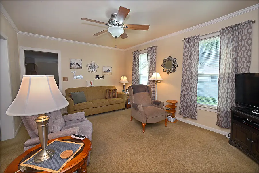 1008 Pine Street, Ottawa, IL 61350 - #3