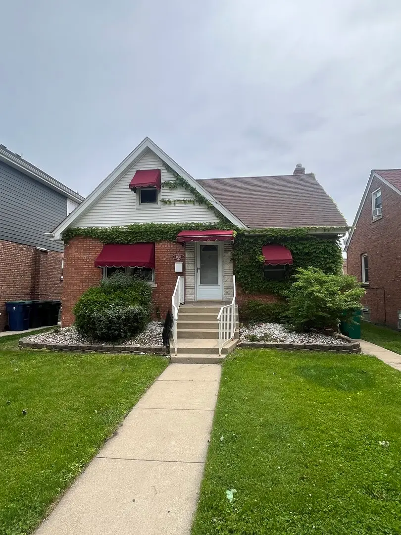 10029 S Trumbull Avenue, Evergreen Park, IL 60805 - #2