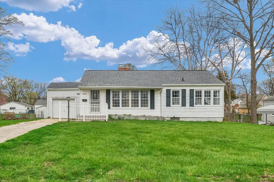 3234 E Fulton Avenue, Decatur, IL 62521 - #3