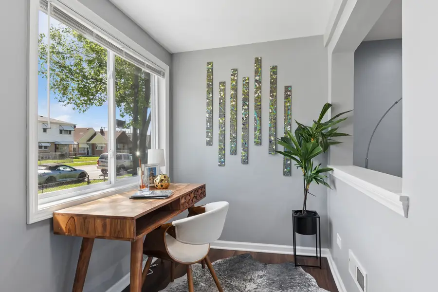 1528 N 39th Avenue, Stone Park, IL 60165 - #3