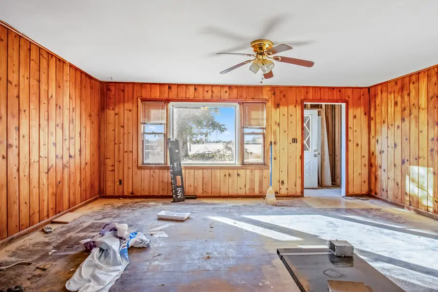 5827 E 3500s Road, Saint Anne, IL 60964 - #3