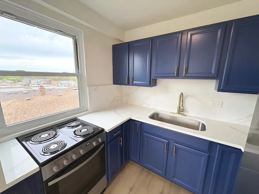 2600 W Balmoral Avenue #402, Chicago, IL 60625 - #2