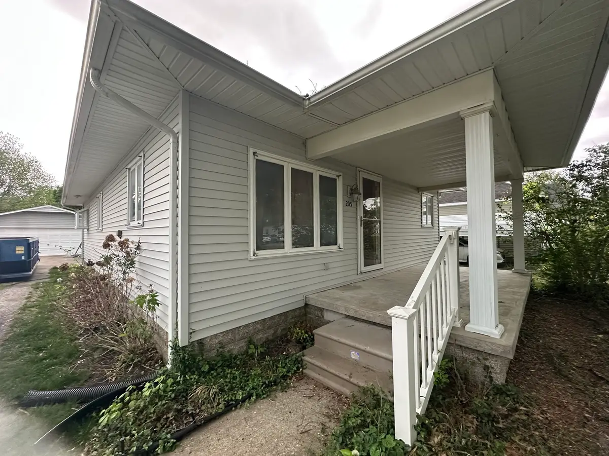 205 S Mannering Street, Royalton, IL 62983 - #1