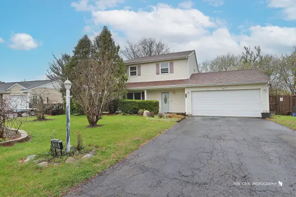 1006 Concord Drive, Island Lake, IL 60042