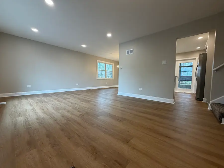 7547 Blazer Avenue, Justice, IL 60458 - #3