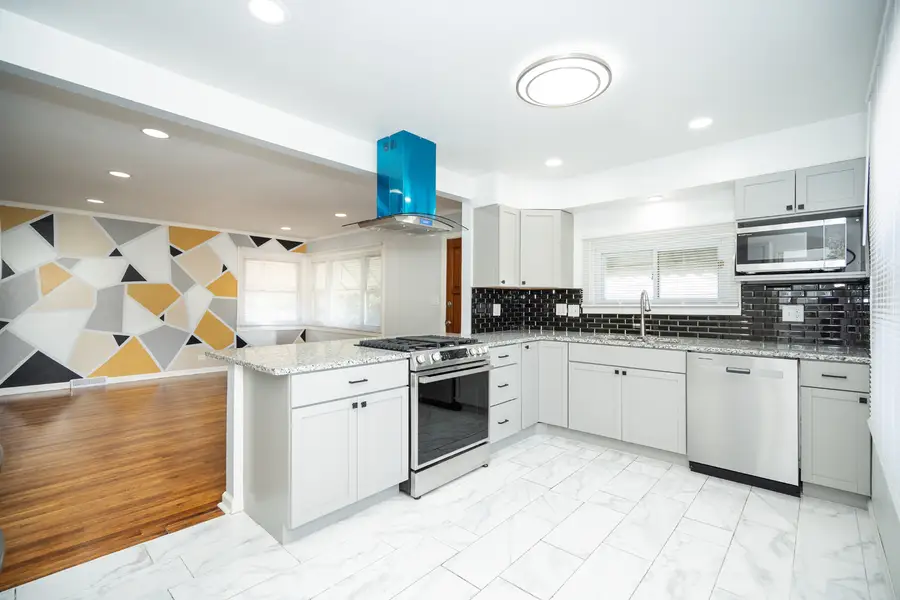 16221 Hermitage Avenue, Markham, IL 60428 - #3