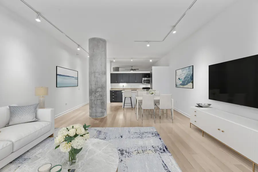 860 W Blackhawk Street #406, Chicago, IL 60642 - #2