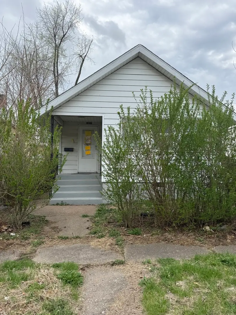 1831 W 5th Street, Davenport, IA 52802 - #1