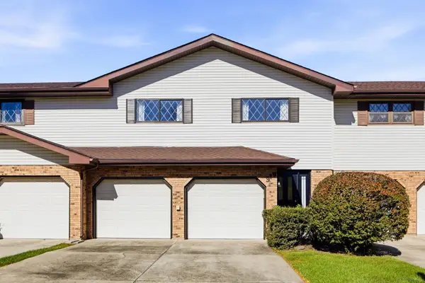 919 Meadow Ridge Lane, New Lenox, IL 60451
