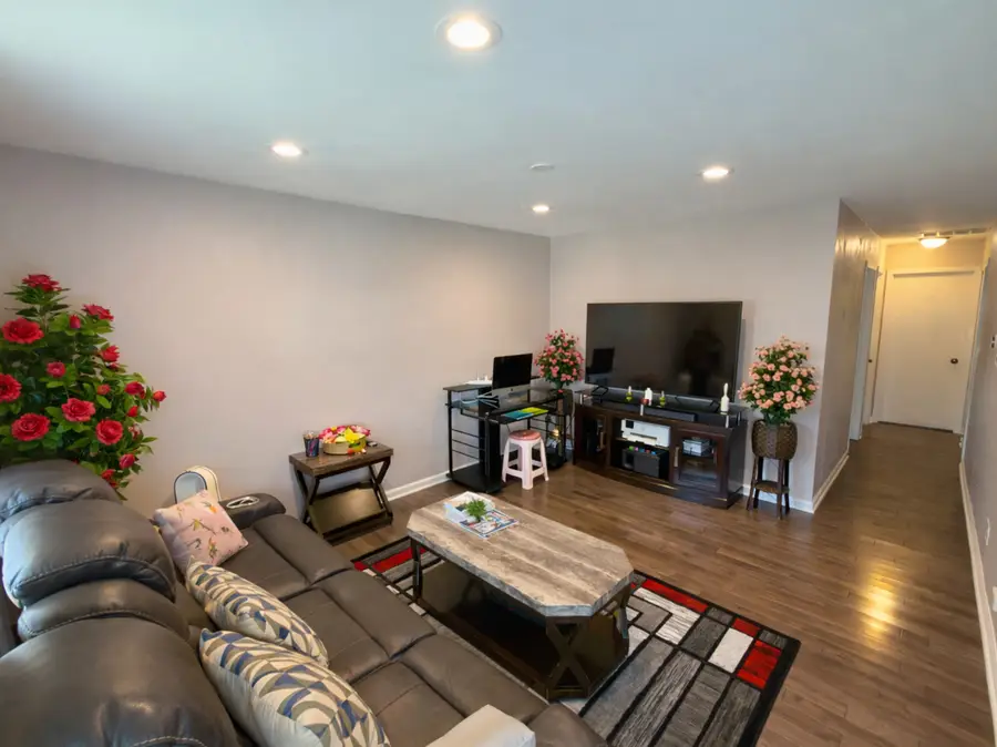 2S460 Cynthia Drive, Warrenville, IL 60555 - #2